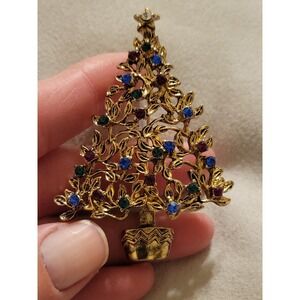 Vintage Gold Tone Christmas Tree Brooch Pin Multicolor Rhinestone Ornaments